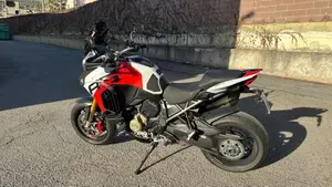 Ducati Multistrada V4 RS (2024 - 25)  (4)