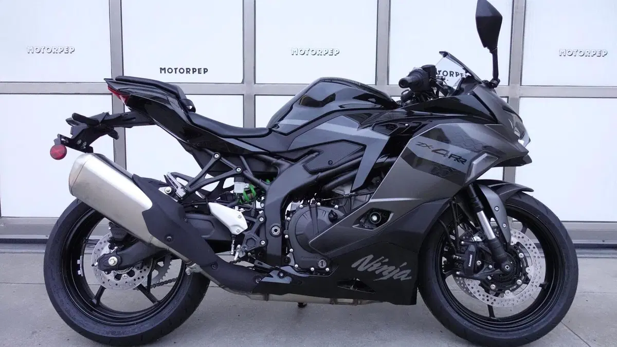 Kawasaki Ninja ZX-4RR (2024 - 26)  (2)