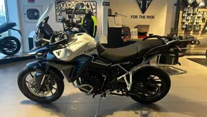 Triumph Tiger 900 Alpine Special Edition (2026)  (3)