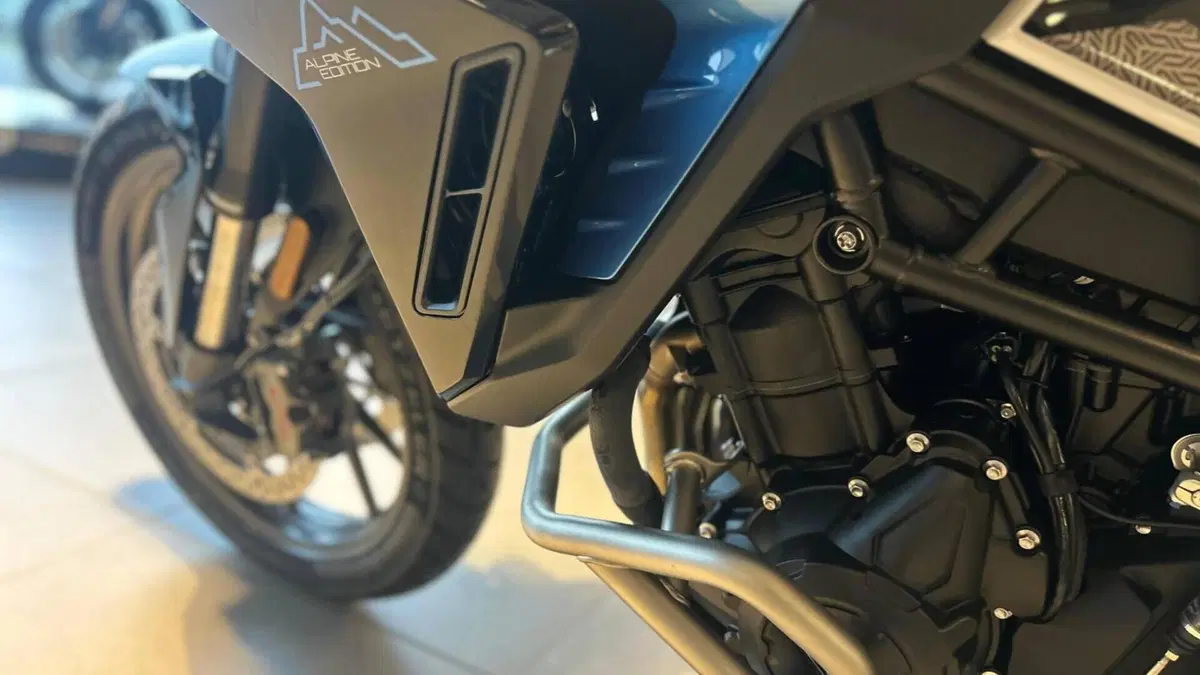 Triumph Tiger 900 Alpine Special Edition (2026)  (5)