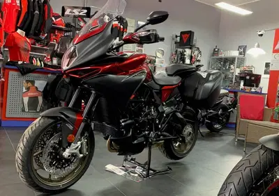 MV Agusta Turismo Veloce 800 Lusso SCS (2021 - 26) - Annuncio 9915909