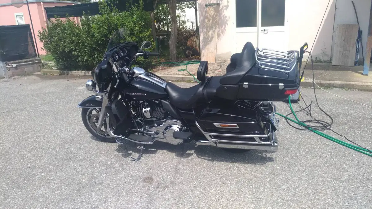 Harley-Davidson 107 Electra Glide Ultra Limited (2017 - 18) - FLHTK  (3)
