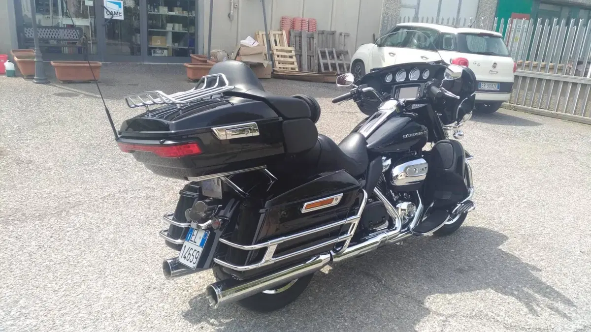Harley-Davidson 107 Electra Glide Ultra Limited (2017 - 18) - FLHTK  (5)