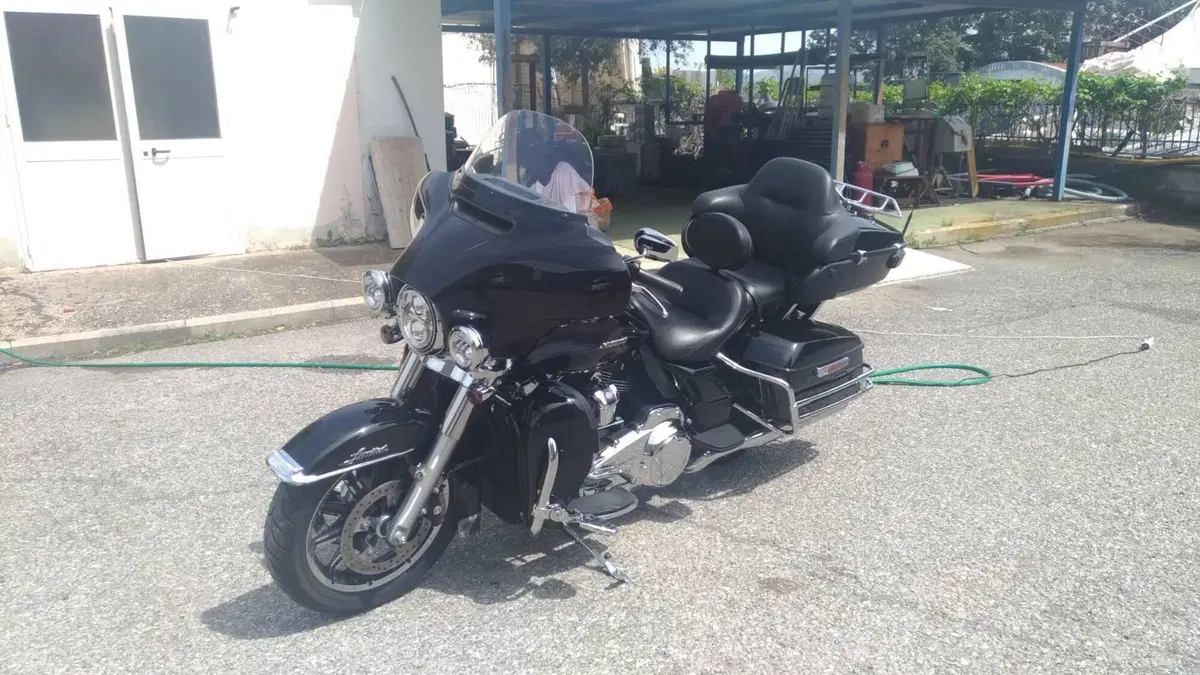 Harley-Davidson 107 Electra Glide Ultra Limited (2017 - 18) - FLHTK  (9)
