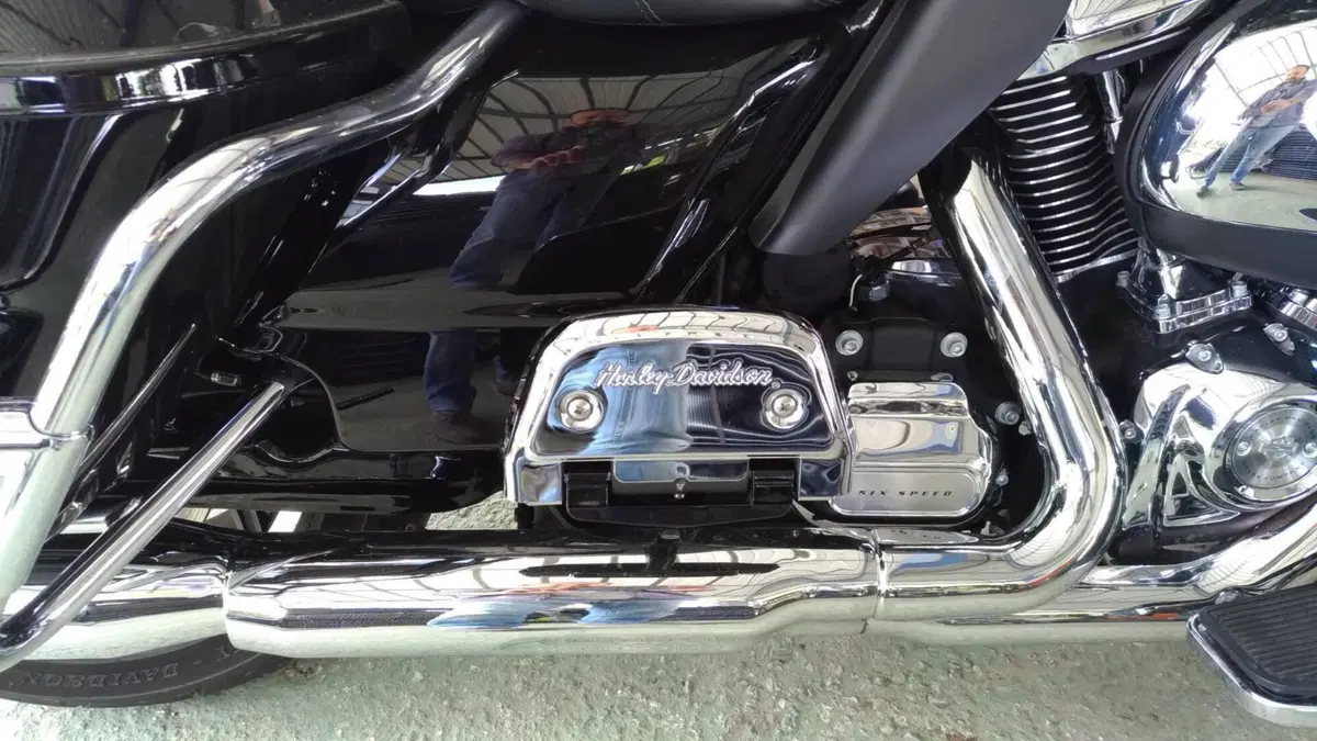 Harley-Davidson 107 Electra Glide Ultra Limited (2017 - 18) - FLHTK  (10)