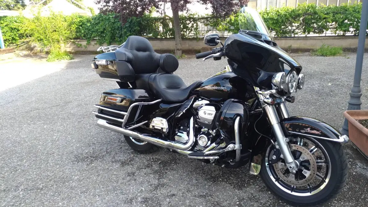 Harley-Davidson 107 Electra Glide Ultra Limited (2017 - 18) - FLHTK  (11)
