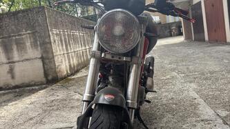 Ducati Monster 600 Dark (1998 - 01) usata