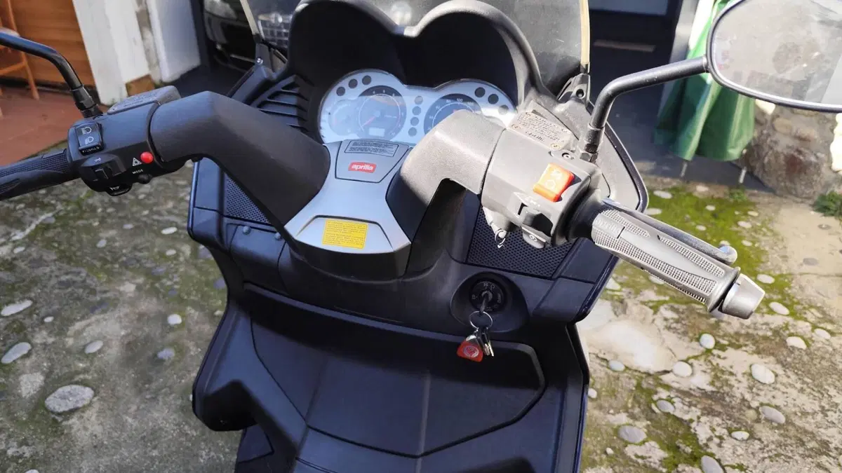 Aprilia Atlantic 500 (2001 - 02)  (4)