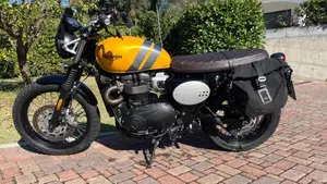 Triumph Scrambler 900 (2023 - 25)  (2)