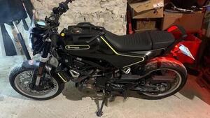 Husqvarna Svartpilen 401 (2018 - 19) 