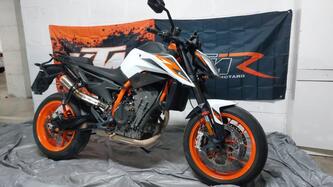 KTM 890 Duke R (2021)