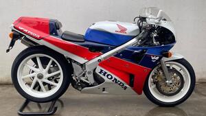 Honda VFR 750 R RC30 
