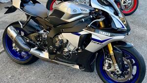 Yamaha YZF R1 M (2015 - 16) 