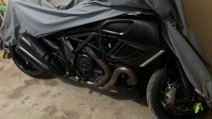 Ducati Diavel 1200 Dark (2012 - 13) 