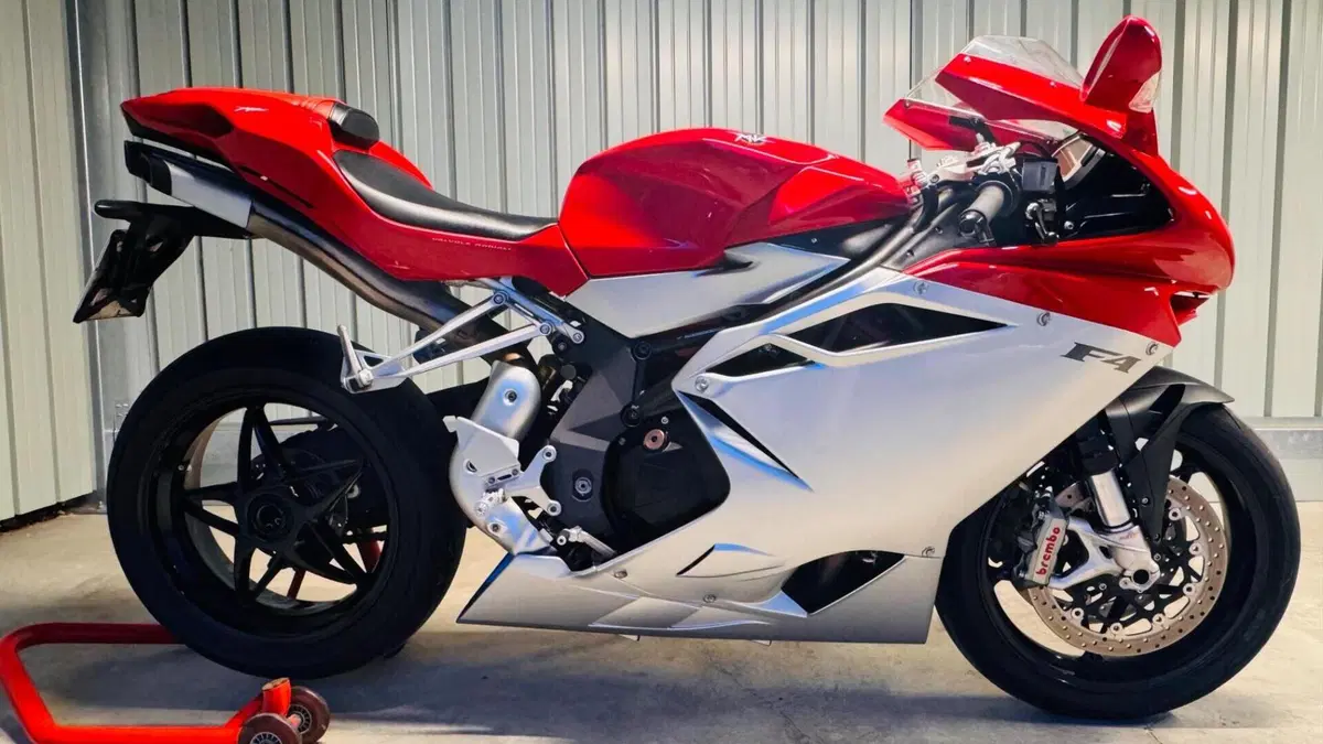 MV Agusta F4 1000 (2010 - 15)  (3)