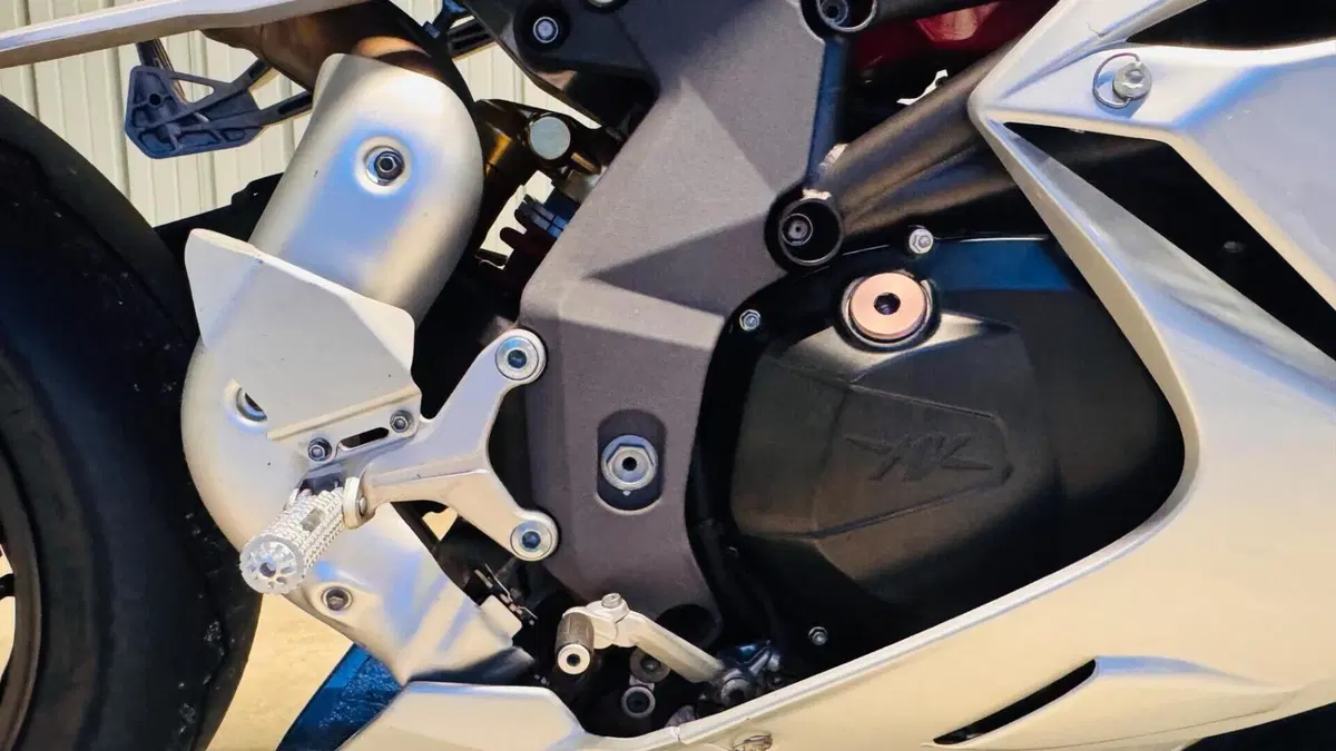 MV Agusta F4 1000 (2010 - 15)  (4)