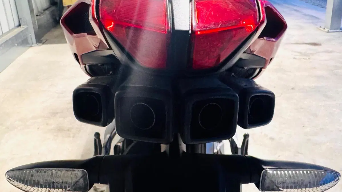 MV Agusta F4 1000 (2010 - 15)  (10)