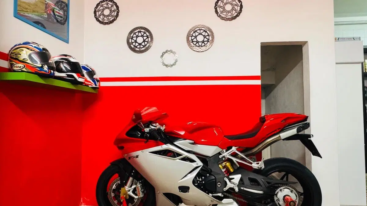 MV Agusta F4 1000 (2010 - 15)  (13)