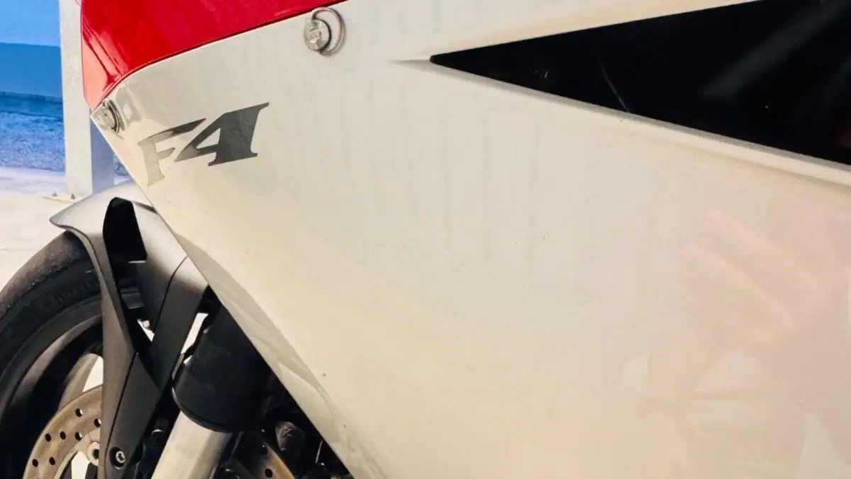 MV Agusta F4 1000 (2010 - 15)  (15)