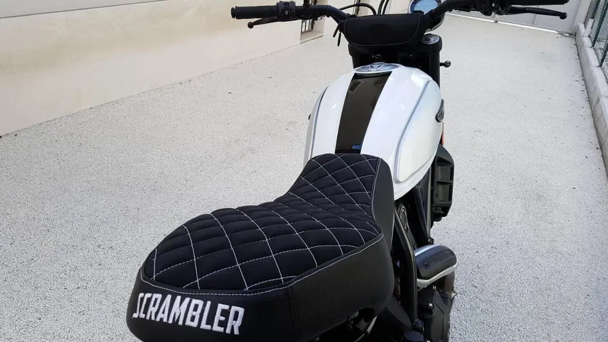 Ducati Scrambler 800 Classic (2017 - 18)  (2)