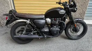 Triumph Bonneville T100 Black (2017 - 20)  (5)