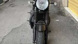 Triumph Bonneville T100 Black (2017 - 20)  (15)