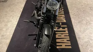 Harley-Davidson 883 Iron (2017 - 20) - XL 883N  (6)
