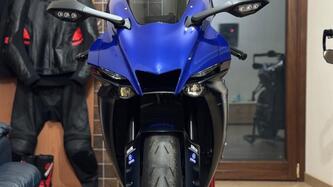 Yamaha YZF R1 (2020 - 25) usata