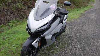 Zontes ZT350-E (2023 - 25) usata