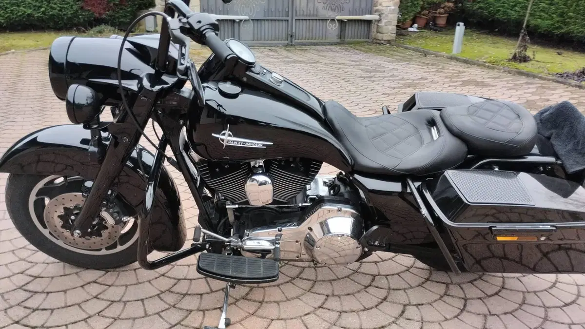 Harley-Davidson 1450 Road King Custom (2002 - 04) - FLHRSI  (2)