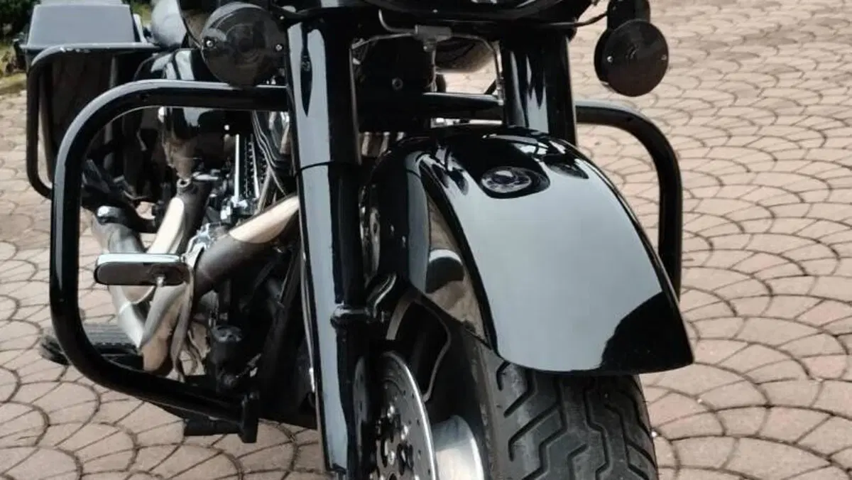 Harley-Davidson 1450 Road King Custom (2002 - 04) - FLHRSI  (4)