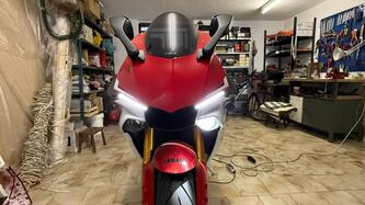 Yamaha YZF R1 (2015 - 16)