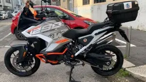 KTM 1290 Super Adventure S (2022 - 25)  (4)