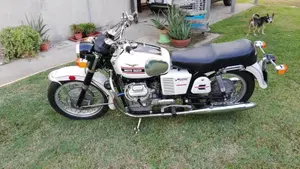 Moto Guzzi   (2)