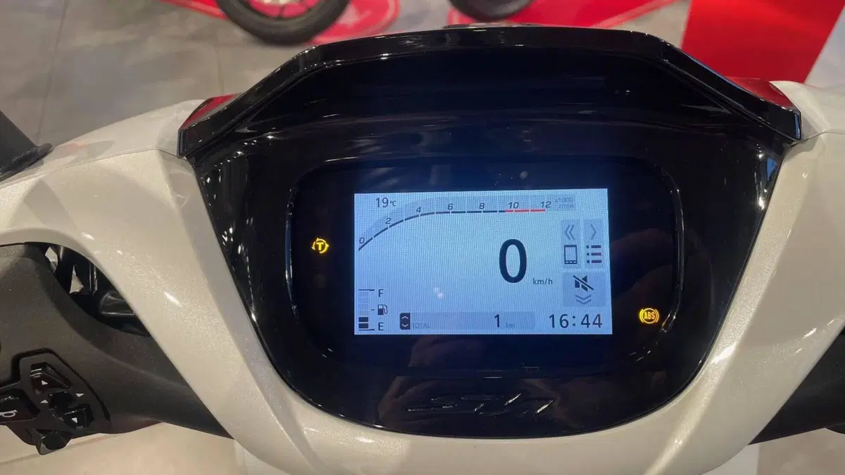 Honda SH 150 (2026)  (5)