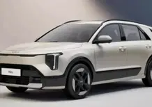 Nuova Kia Niro, ecco come cambia: restyling completo e maxi schermi a bordo