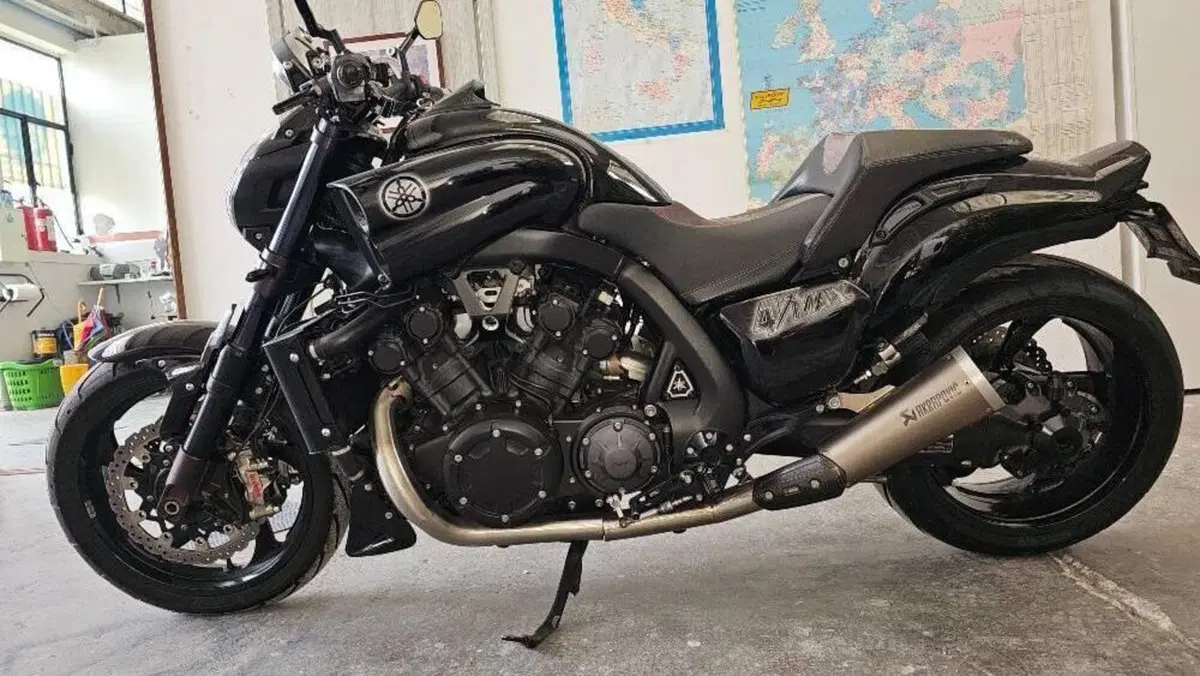 Yamaha VMAX (2008 - 17) 