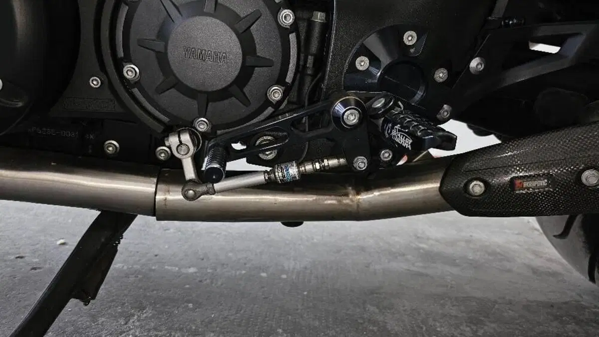 Yamaha VMAX (2008 - 17)  (3)