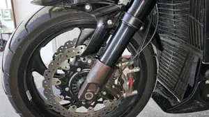 Yamaha VMAX (2008 - 17)  (6)