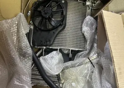 Radiatore acqua e olio per Agusta F3 675 - Annuncio 9919595