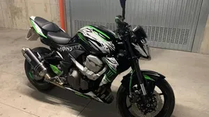 Kawasaki Z 750 (2007 - 14)  (3)