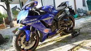 Yamaha YZF R1 (2020 - 25)  (4)
