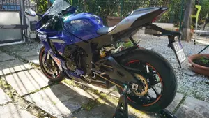 Yamaha YZF R1 (2020 - 25)  (5)