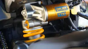 Yamaha YZF R1 (2020 - 25)  (9)
