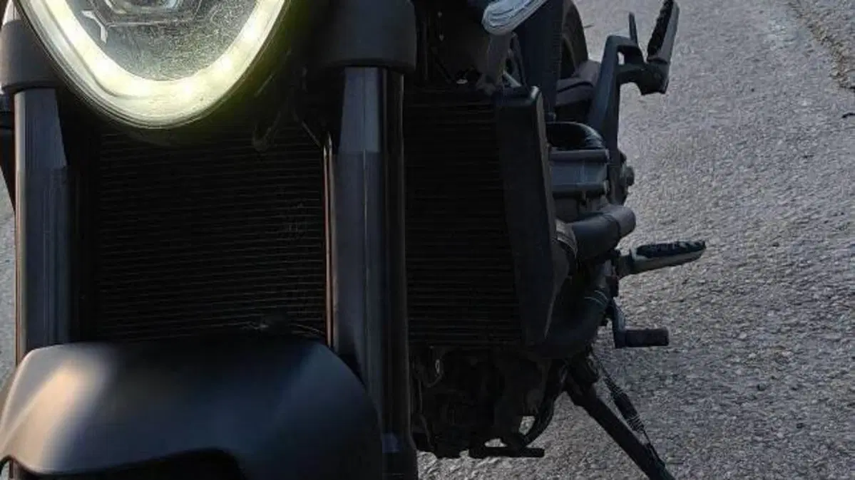 Ducati Monster 937 (2021 - 25)  (3)