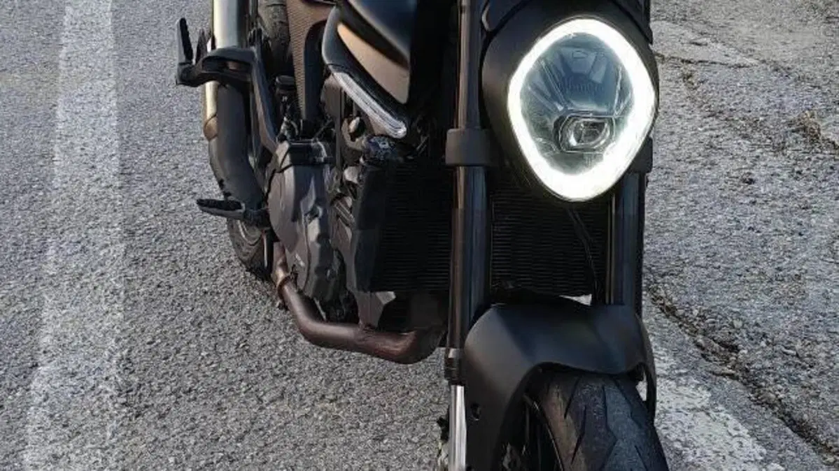 Ducati Monster 937 (2021 - 25)  (4)