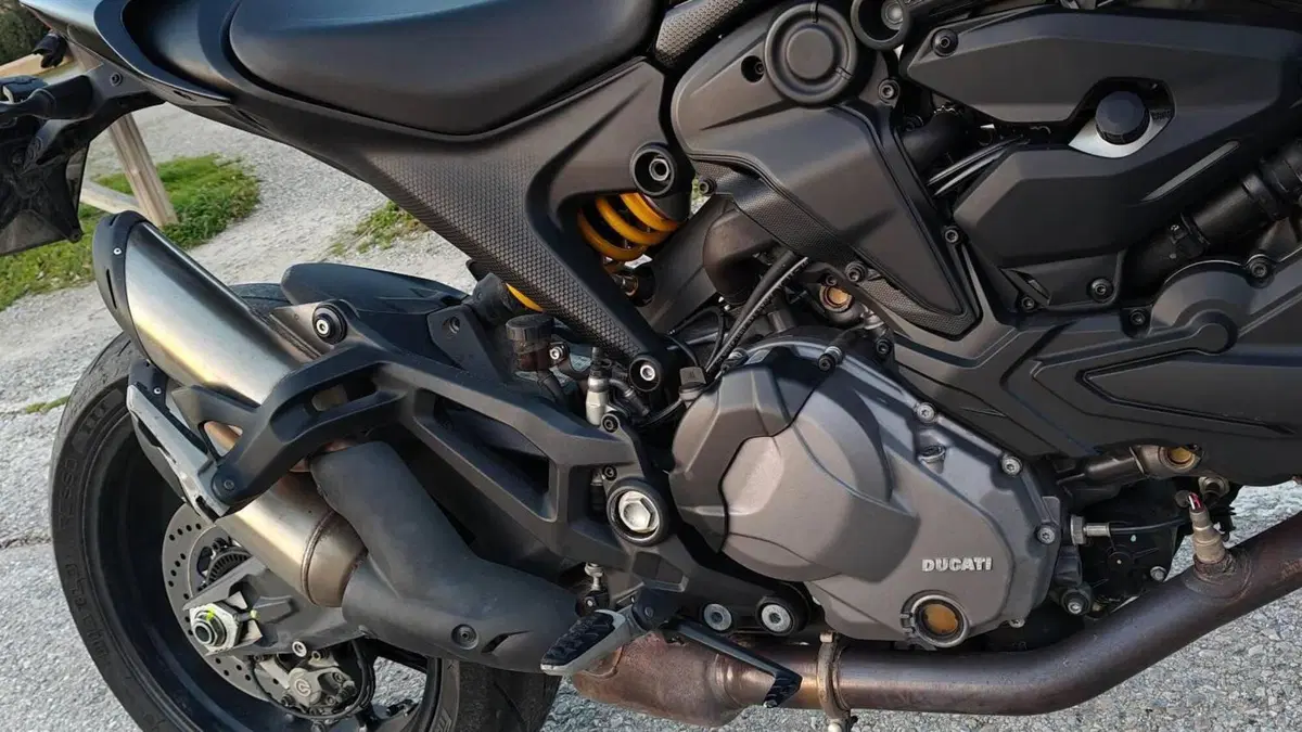 Ducati Monster 937 (2021 - 25)  (5)