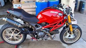 Ducati Monster 1100 S (2009-10) 