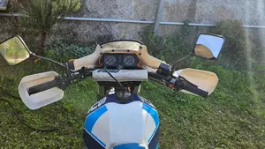 Suzuki   (6)
