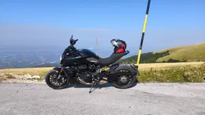 Ducati Diavel 1260 S (2021 - 22)  (2)